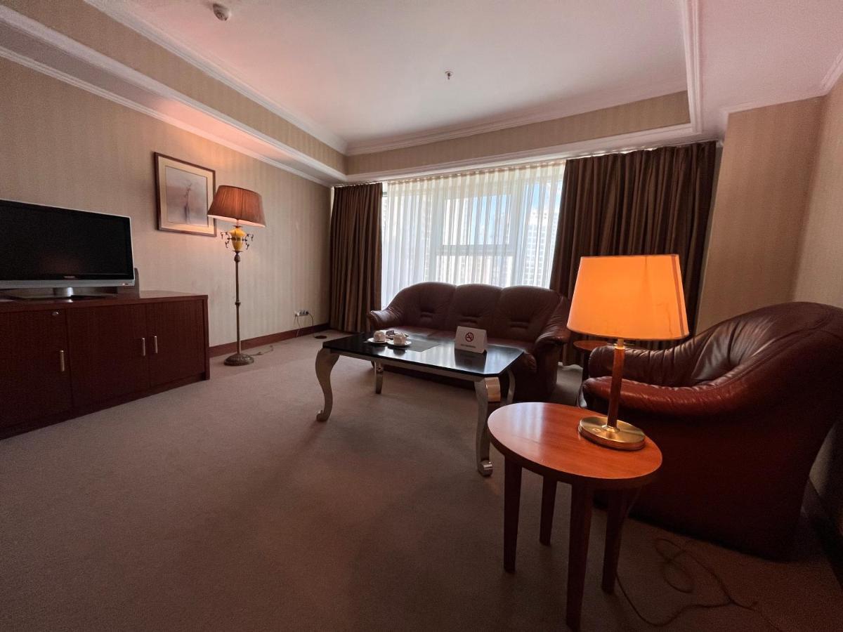 Diplomat Hotel By Ag Hotels Group Astana Exteriör bild